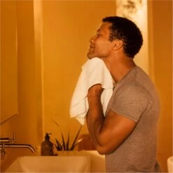 Gillette® Gillette Labs Heated Razor 13 Gillette® Gillette Labs Heated Razor -Produits De Soins gillette labs heated razor rasoir avec lames chauffantes 6