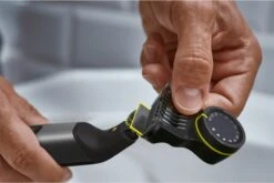 Philips OneBlade Pro 360 QP6551/30 12 Philips OneBlade Pro 360 QP6551/30 -Produits De Soins philips oneblade pro 360 qp6551 30 tondeuse corps 2