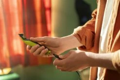 Philips OneBlade QP2724/30 -Produits De Soins philips oneblade qp2724 30 tondeuse barbe 5