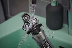 Philips Series 5000 S5887/30 Wet & Dry -Produits De Soins philips series 5000 s5887 30 wet dry rasoir electrique 2