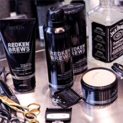 Redken Brews -Produits De Soins redken brews pommade dargile a pate malleable 1