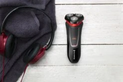 Remington R4000 Rotary Shaver -Produits De Soins remington r4000 rotary shaver rasoir electrique 3
