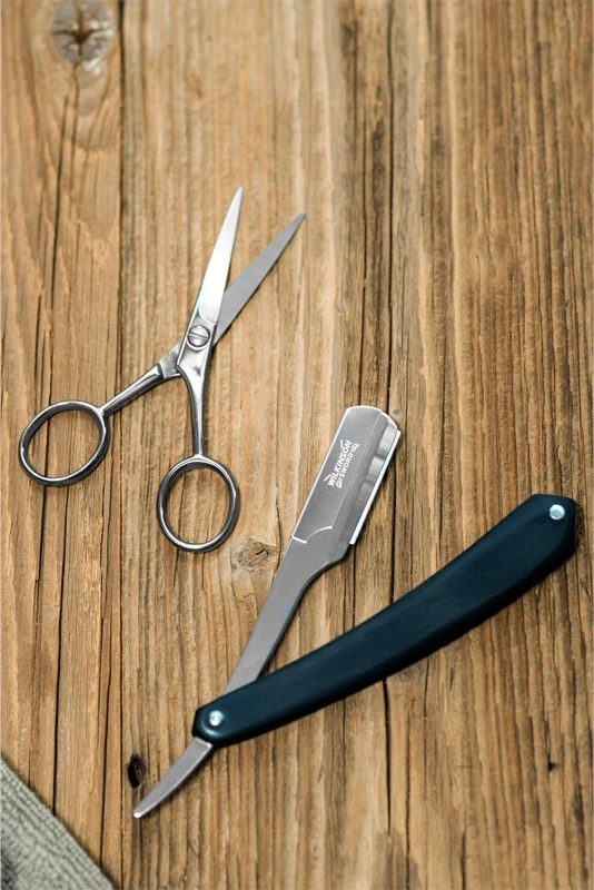 Wilkinson Sword Premium Collection 3 Wilkinson Sword Premium Collection – Image 3